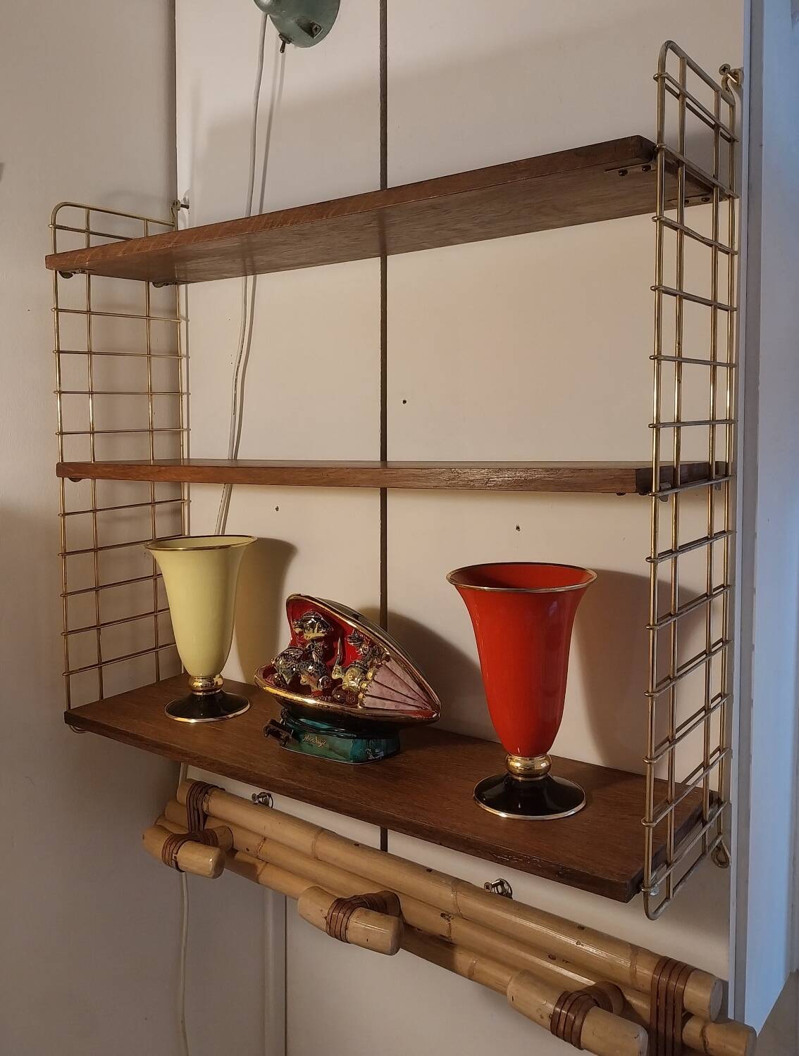 String shelf