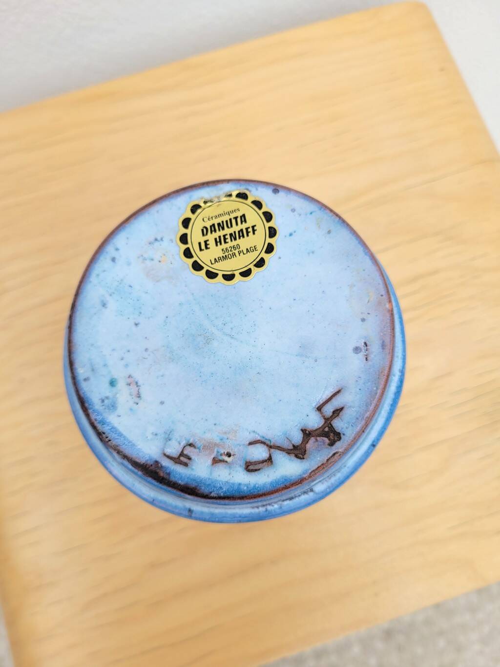 Danuta Le Hénaff blue ceramic planter