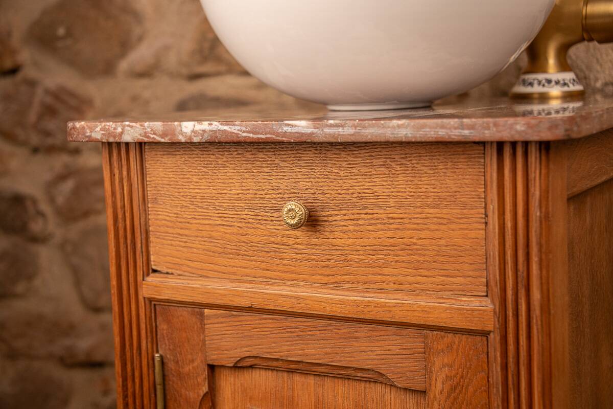 Washbasin made from a bedside table.