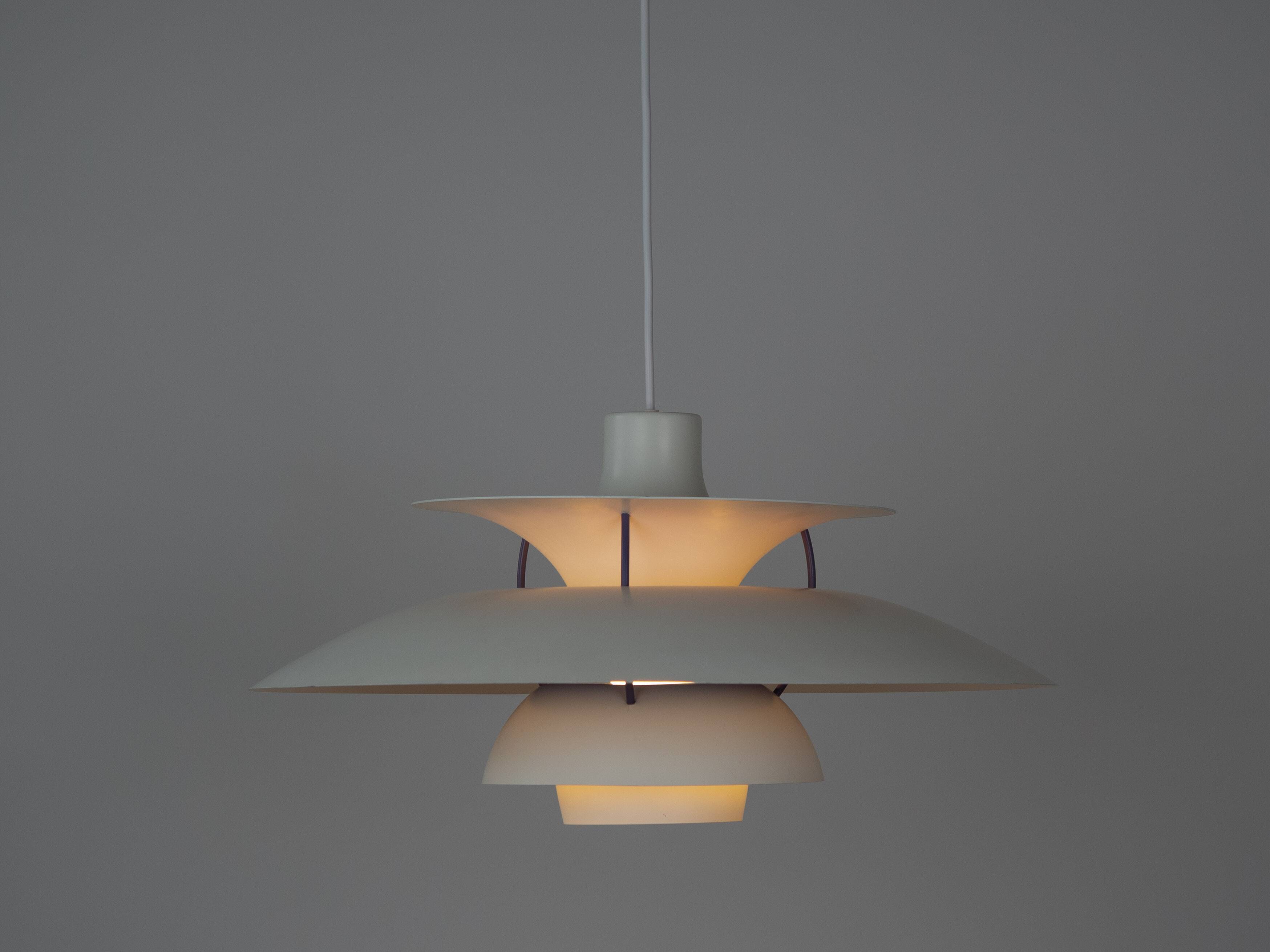 Danish vintage PH 5 pendant lamp by Poul Henningsen, Louis Poulsen, 1958