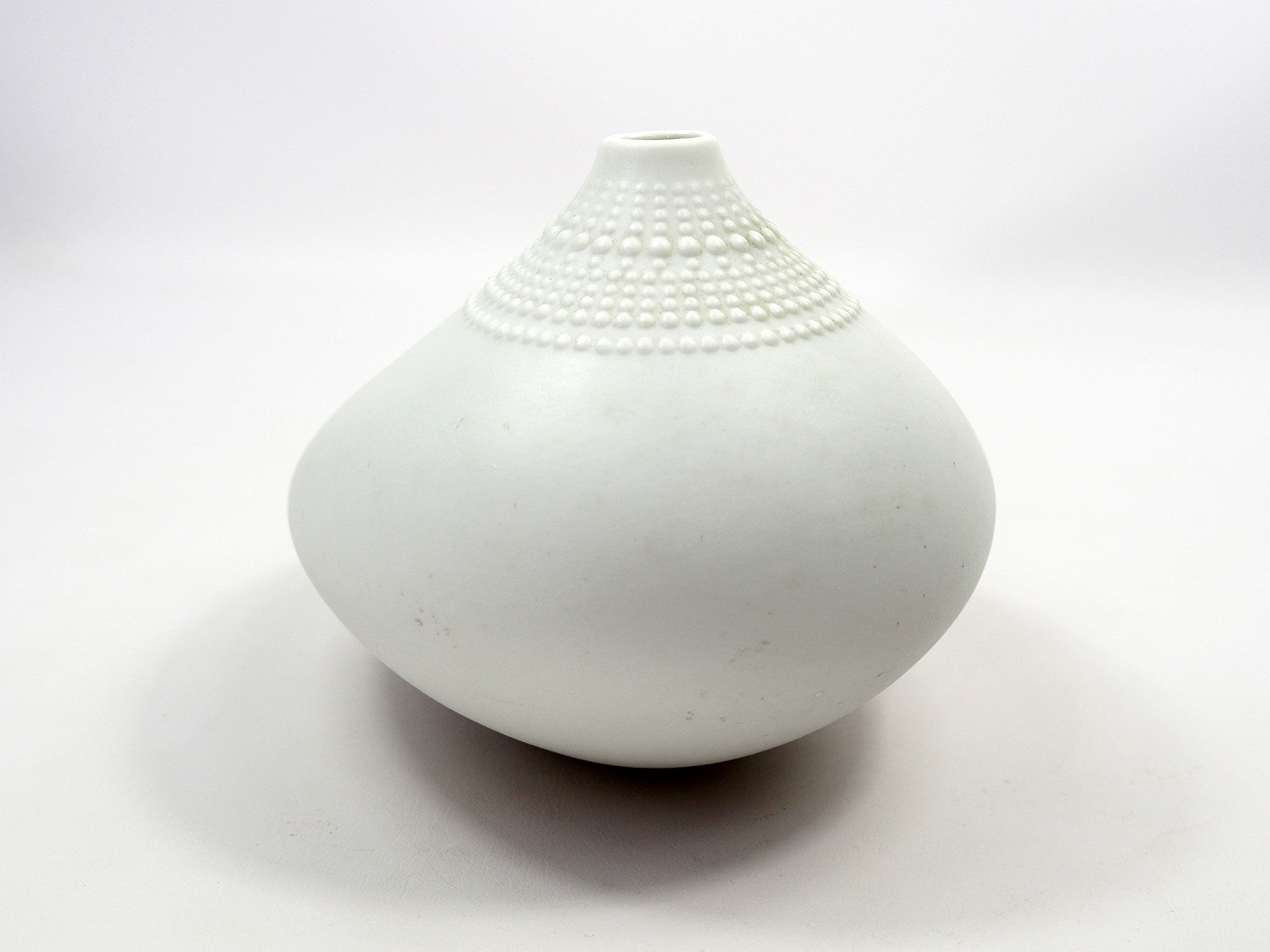 Tapio Wirkkala Porcelain "Pollo" vase for Rosenthal 1970s