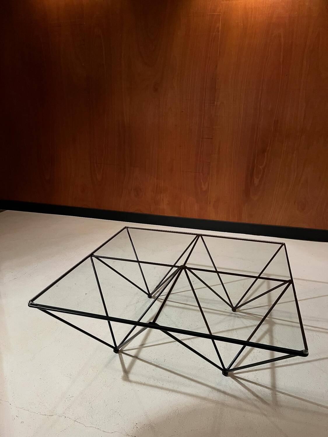 Alanda-style glass and steel coffee table from 1990.