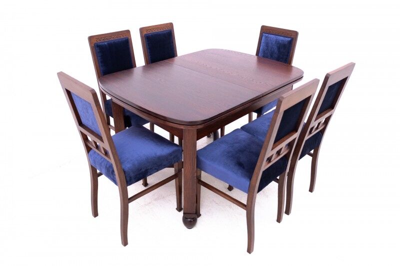 Table et chaises Art nouveau des années 1930. Après rénovation.