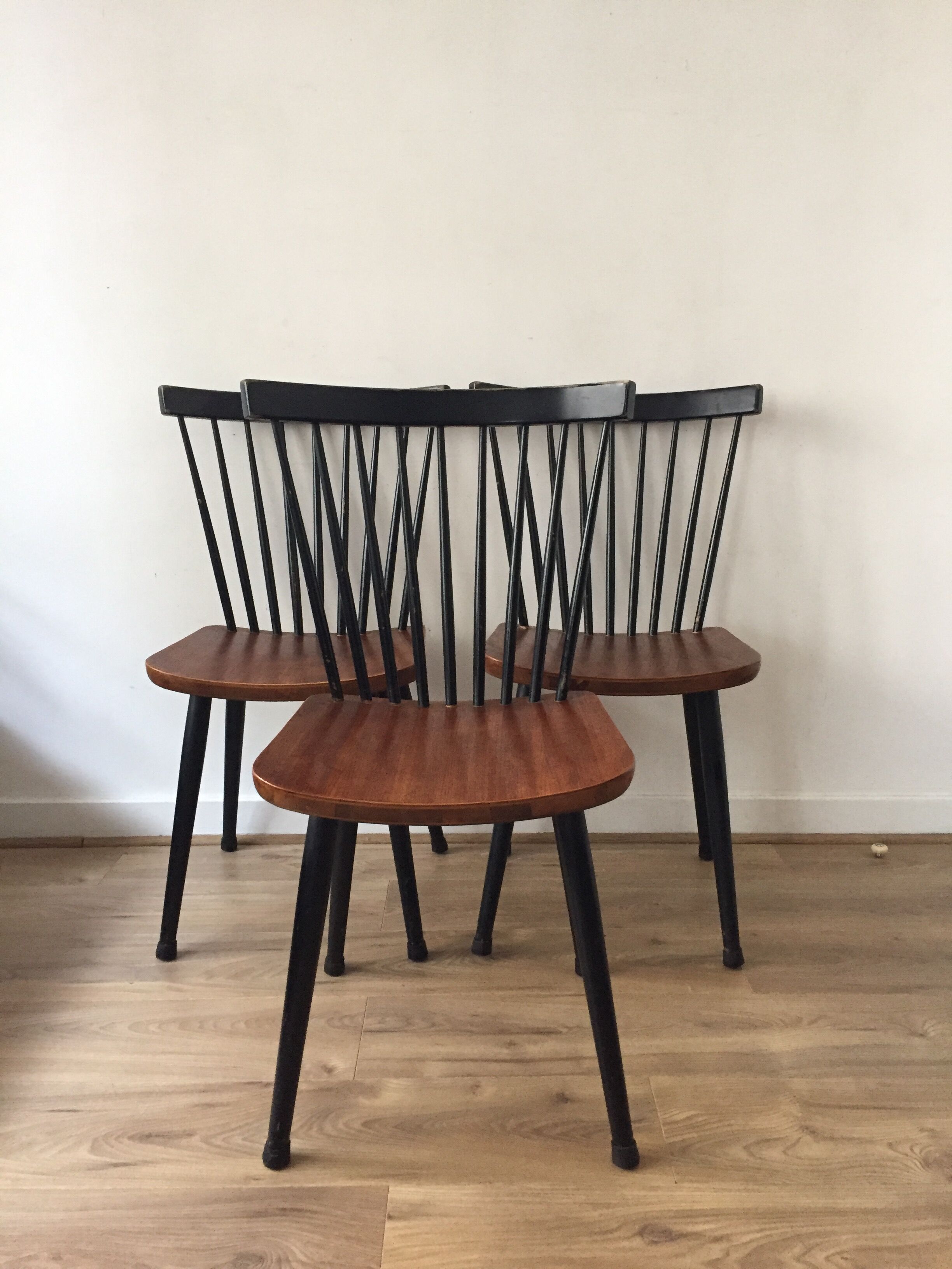 Series of three chairs Stol Kamnik