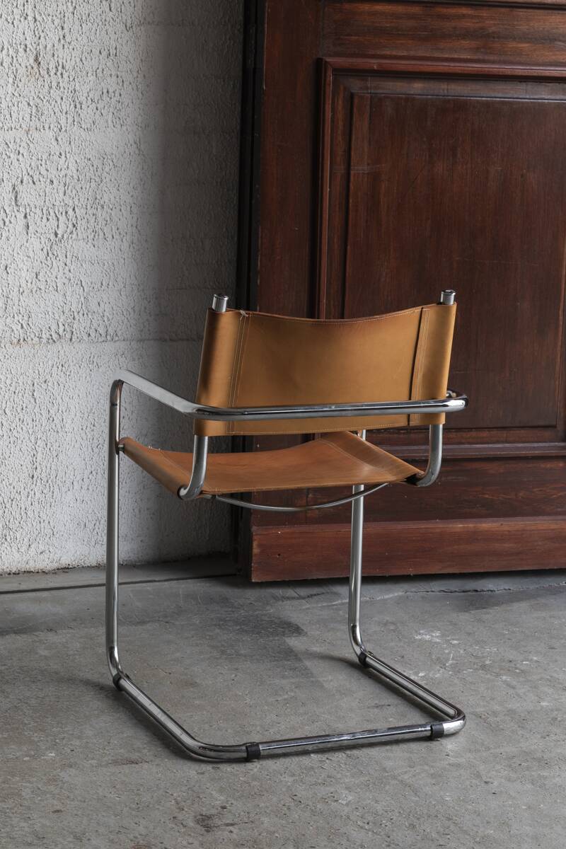 Set of 4 tubular dining chairs in Bauhaus style, in the manner of Marcel Breuer, 1970s