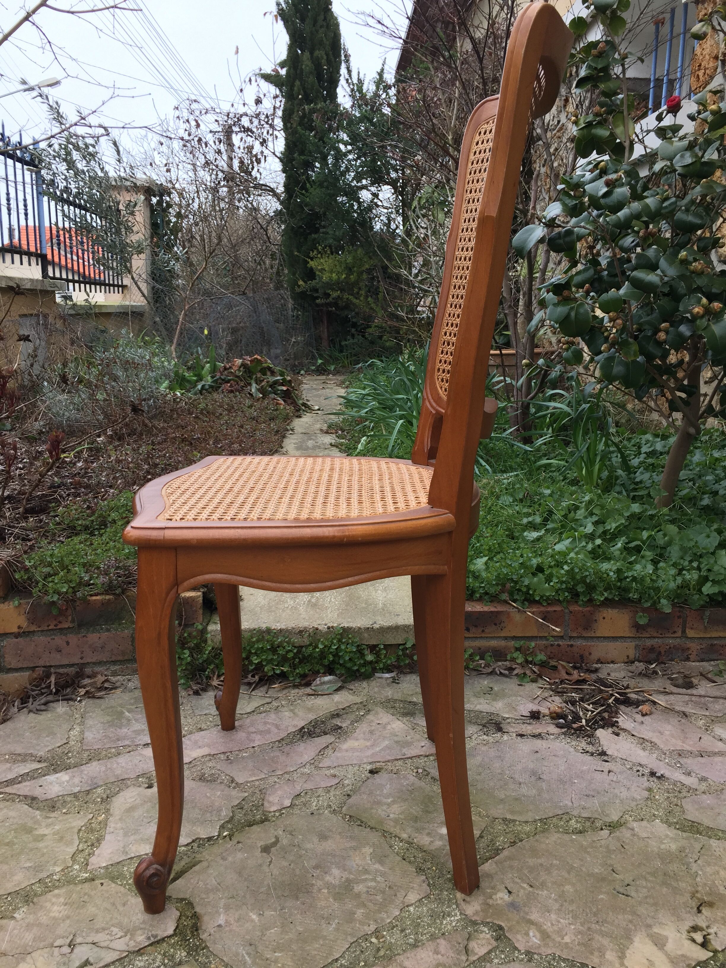 Ensemble de 4 chaises canées
