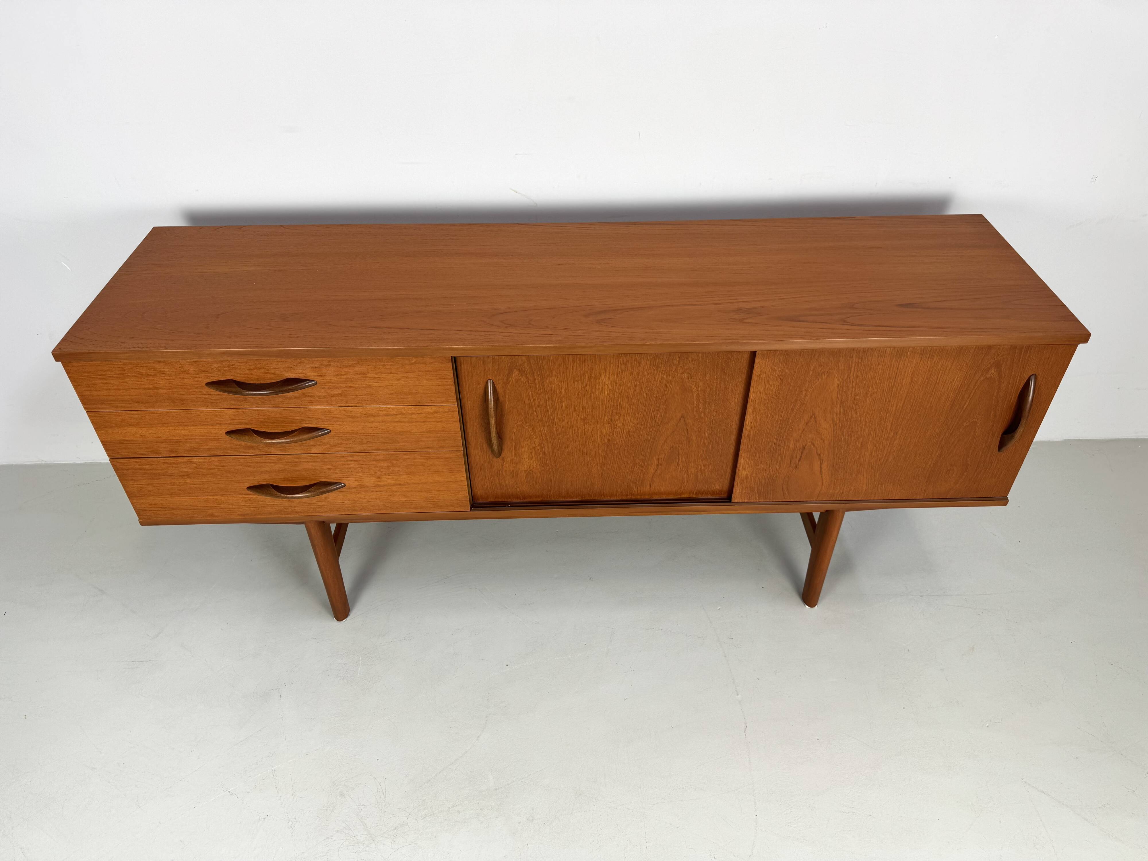 Vintage sideboard from Avalon from the 1960s