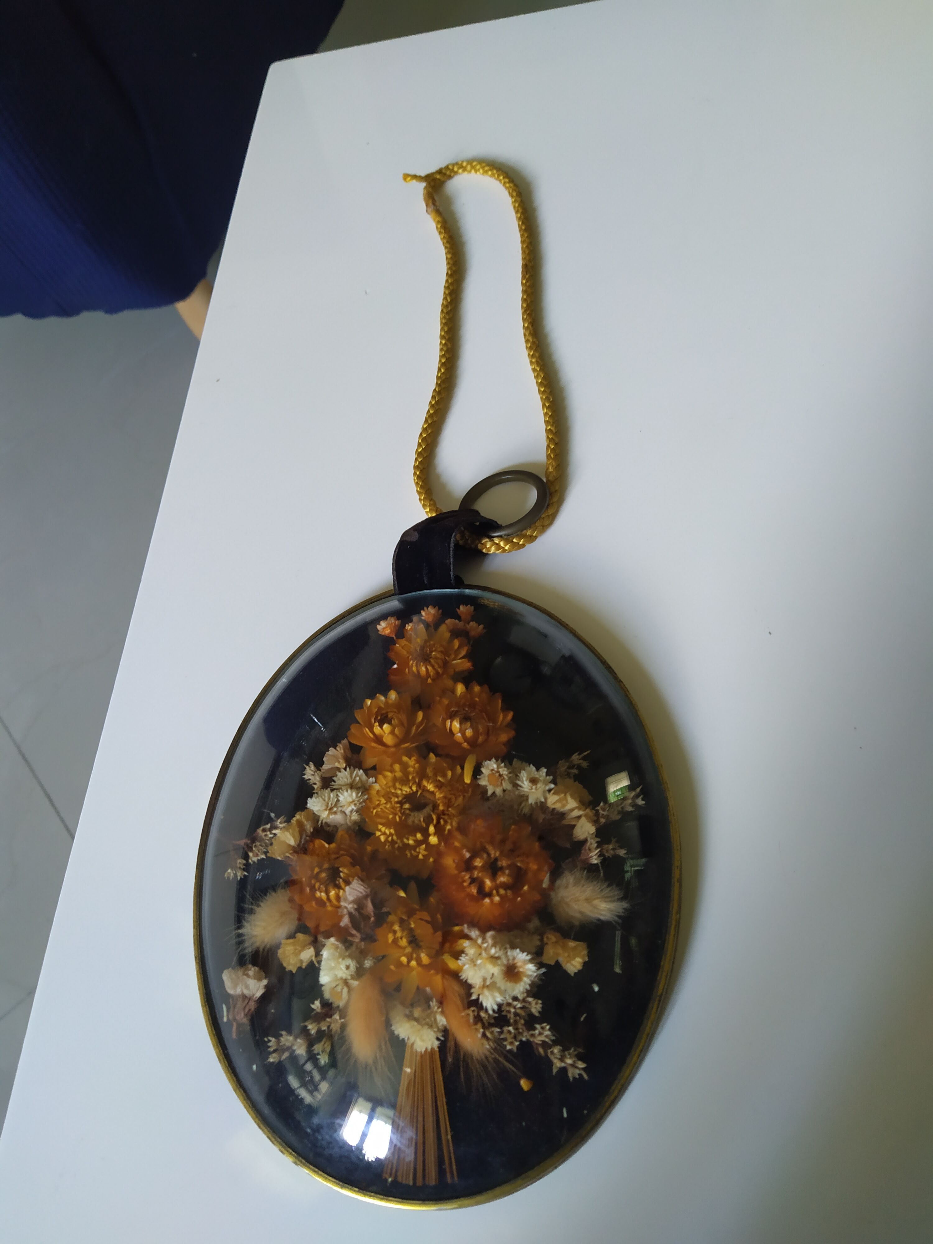 Curved oval frame of