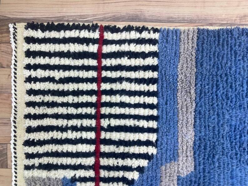 Handmade Berber rug in pure wool, size 200 x 300 cm