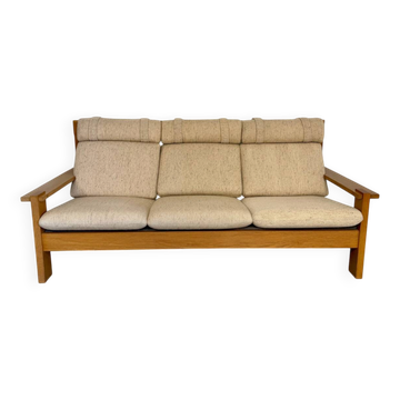 Three-seater canapé in solid oak with Scandinavian design fabric from the 1970s.