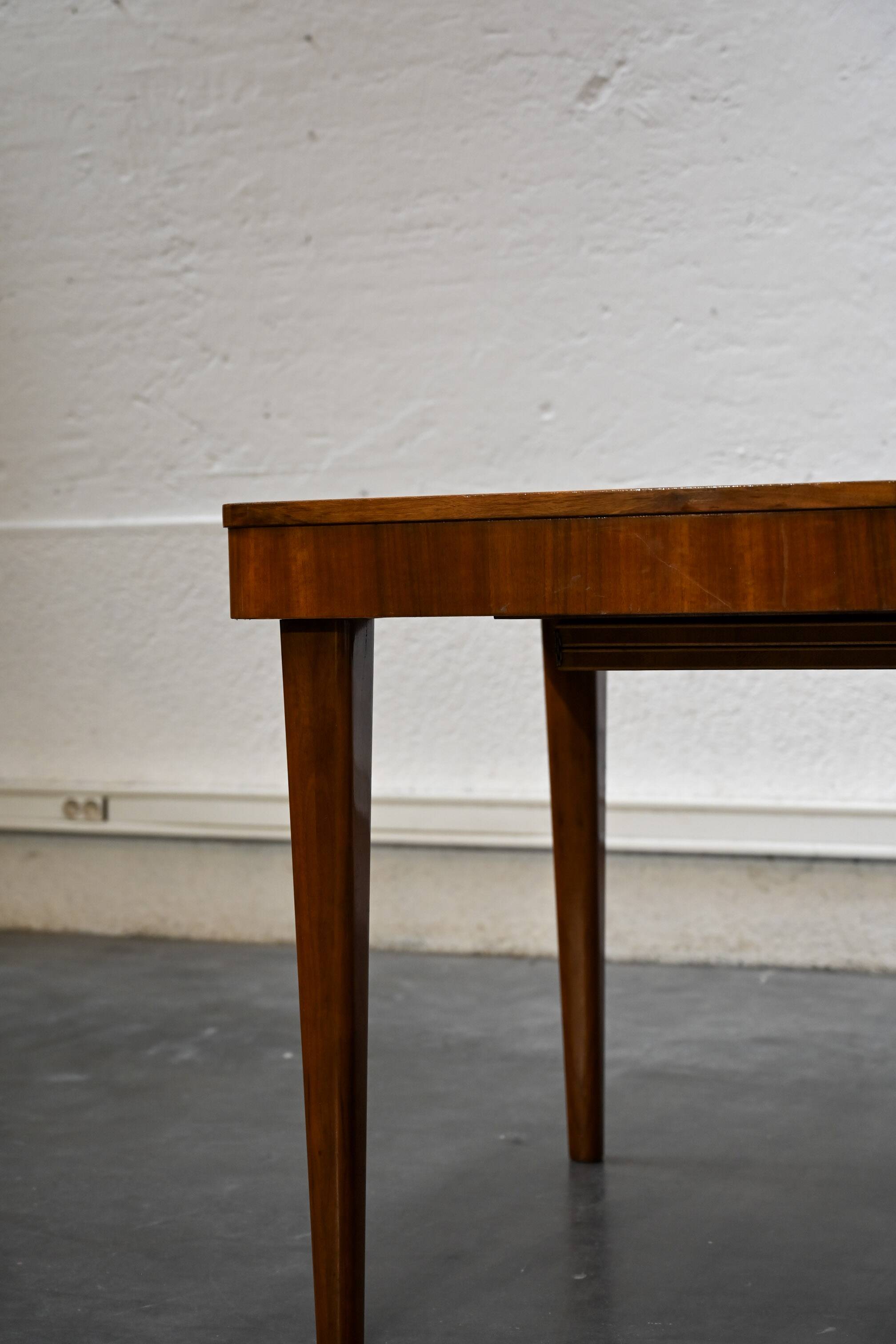 Artdeco extending table