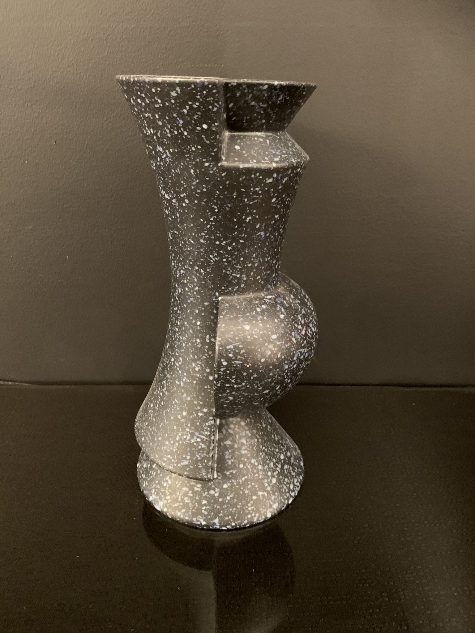 Vase design de forme géométrique Claude Dumas
