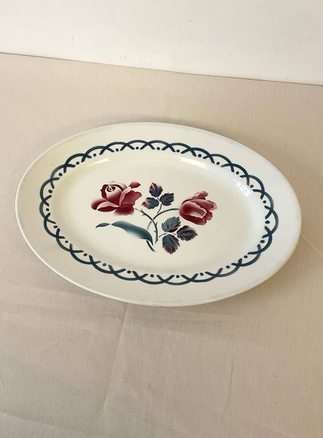 Oval plate with floral pattern - Digoin Sarreguemines - Cannes Collection