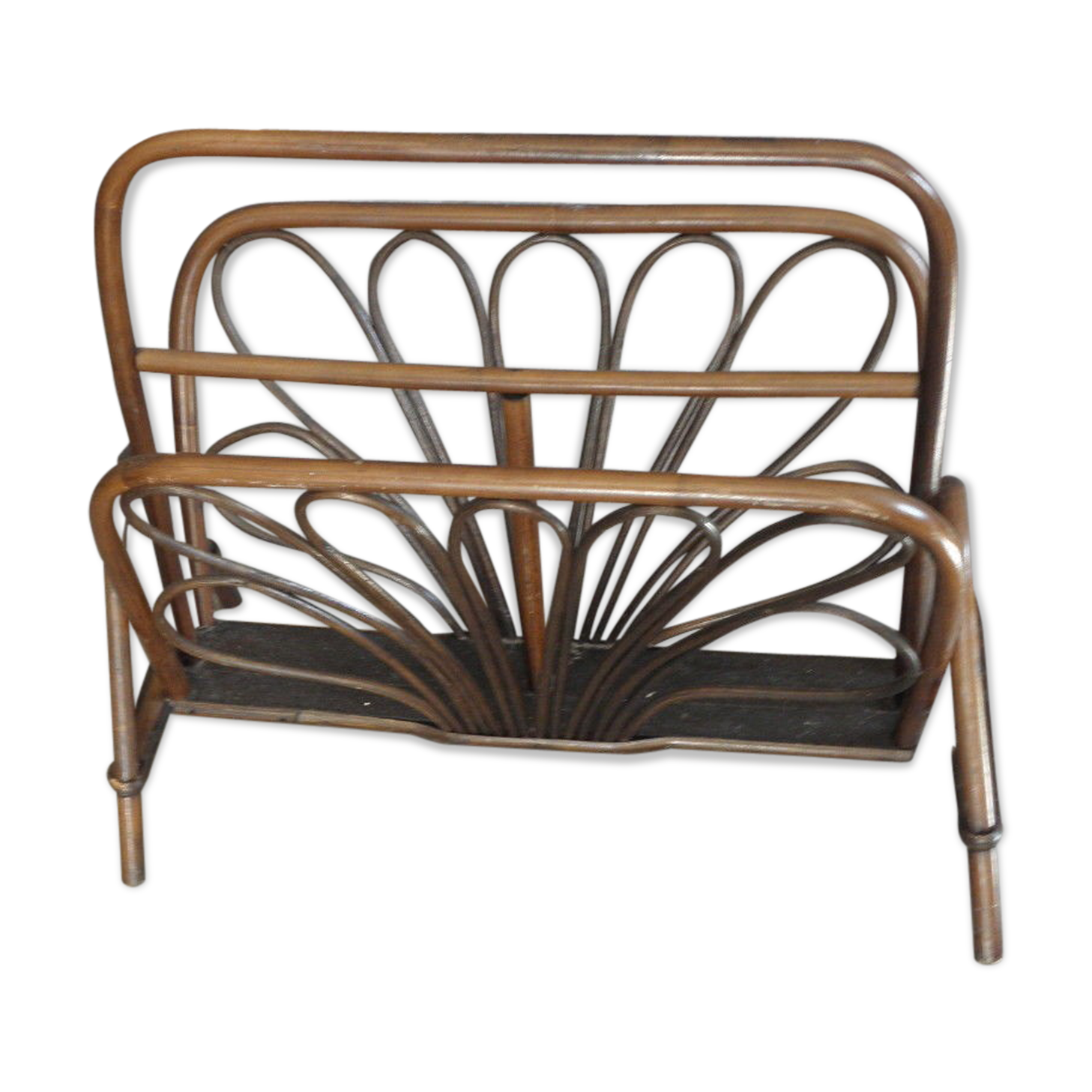 Review door does rattan