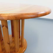 Table à manger ronde scandinave vintage style Rainer Daumiller en pin