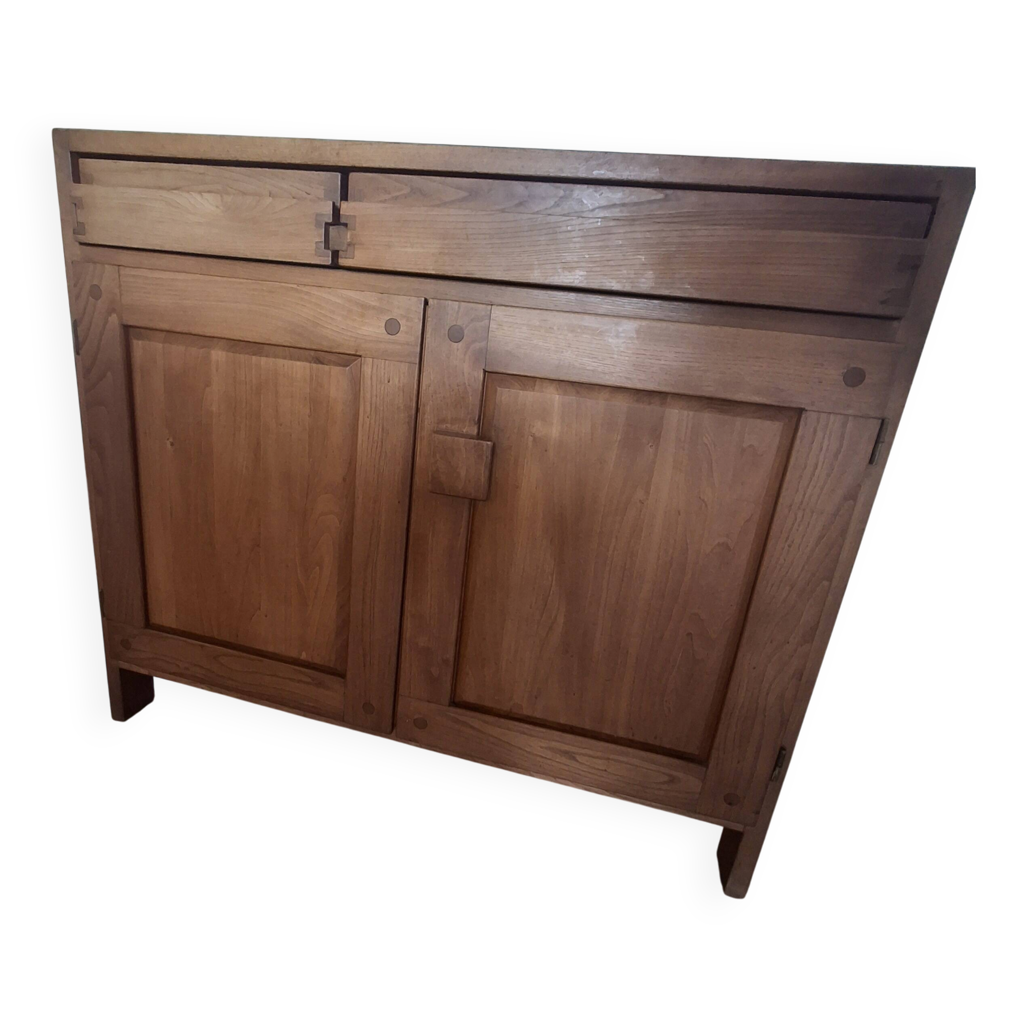 Buffet in solid elm