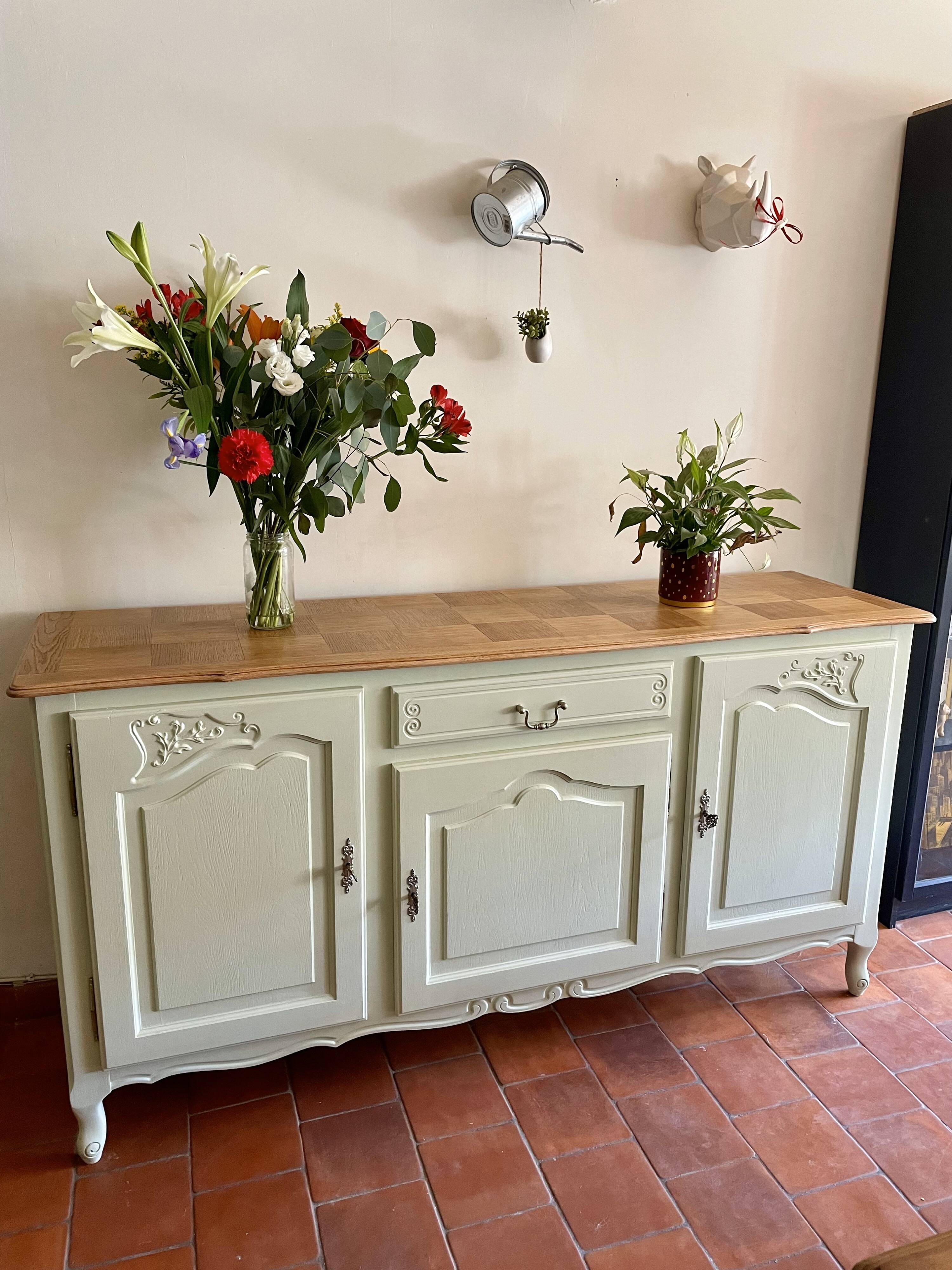 3 door sideboard