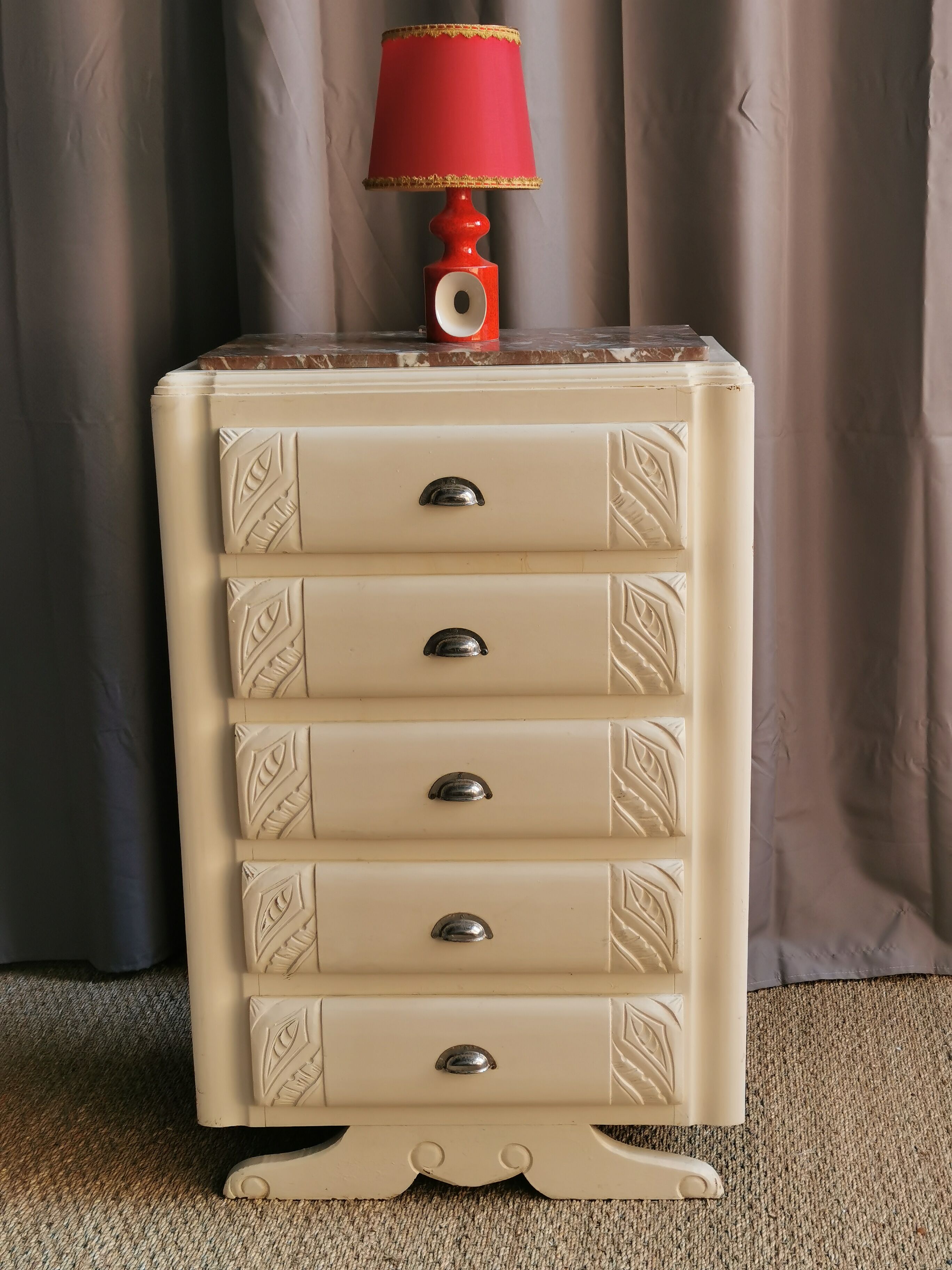 Chest of drawers vintage pietement "mustache"