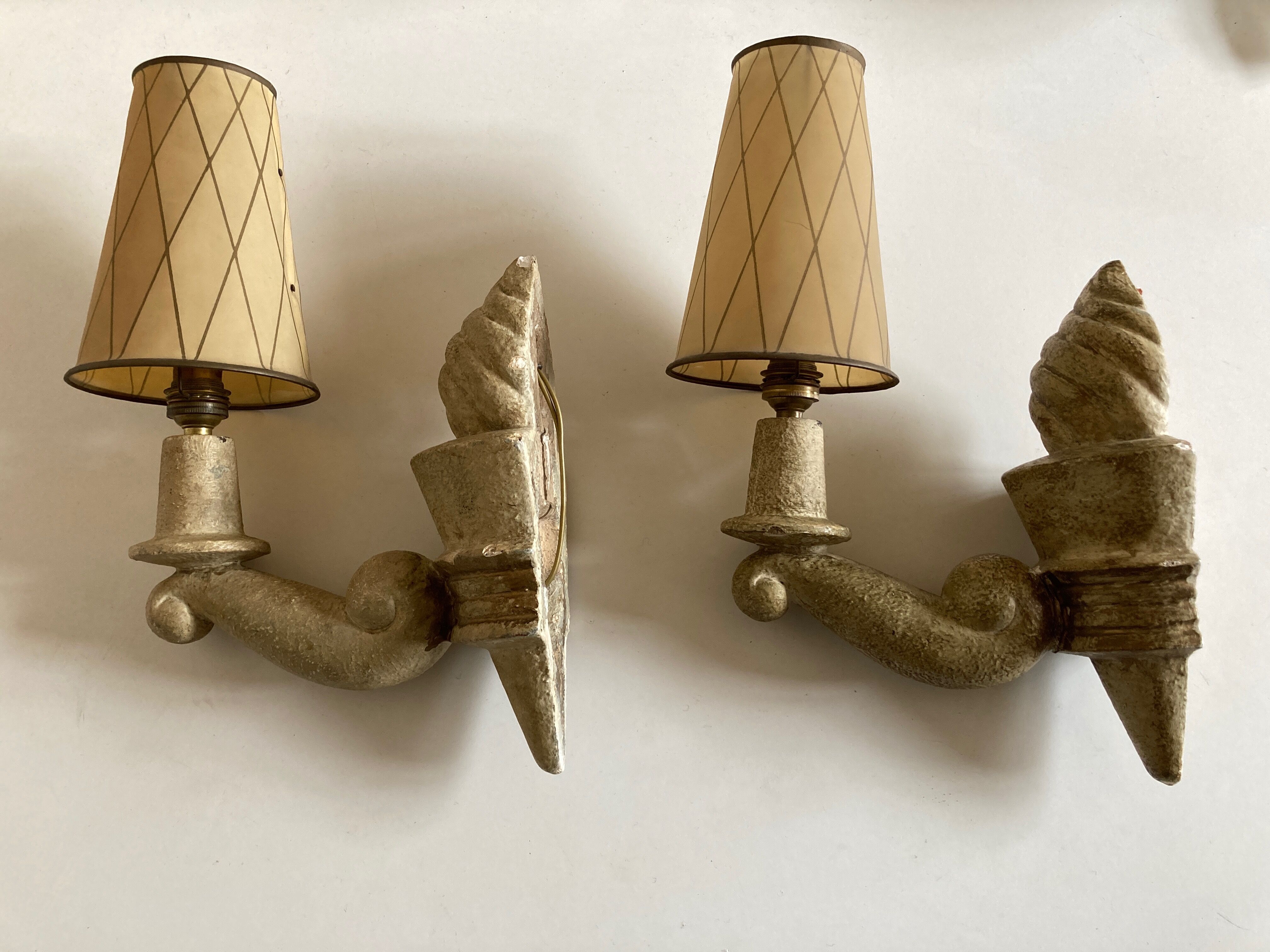 Pair of Arlus torchlight wall light in art deco plaster 1950