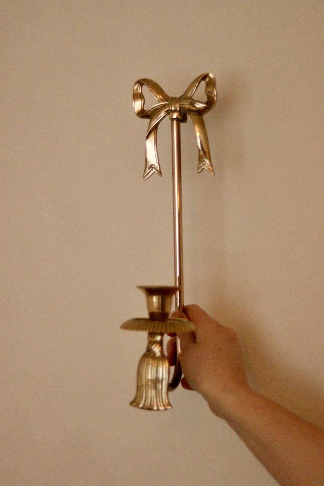 Grande applique murale vintage en laiton avec nœud
