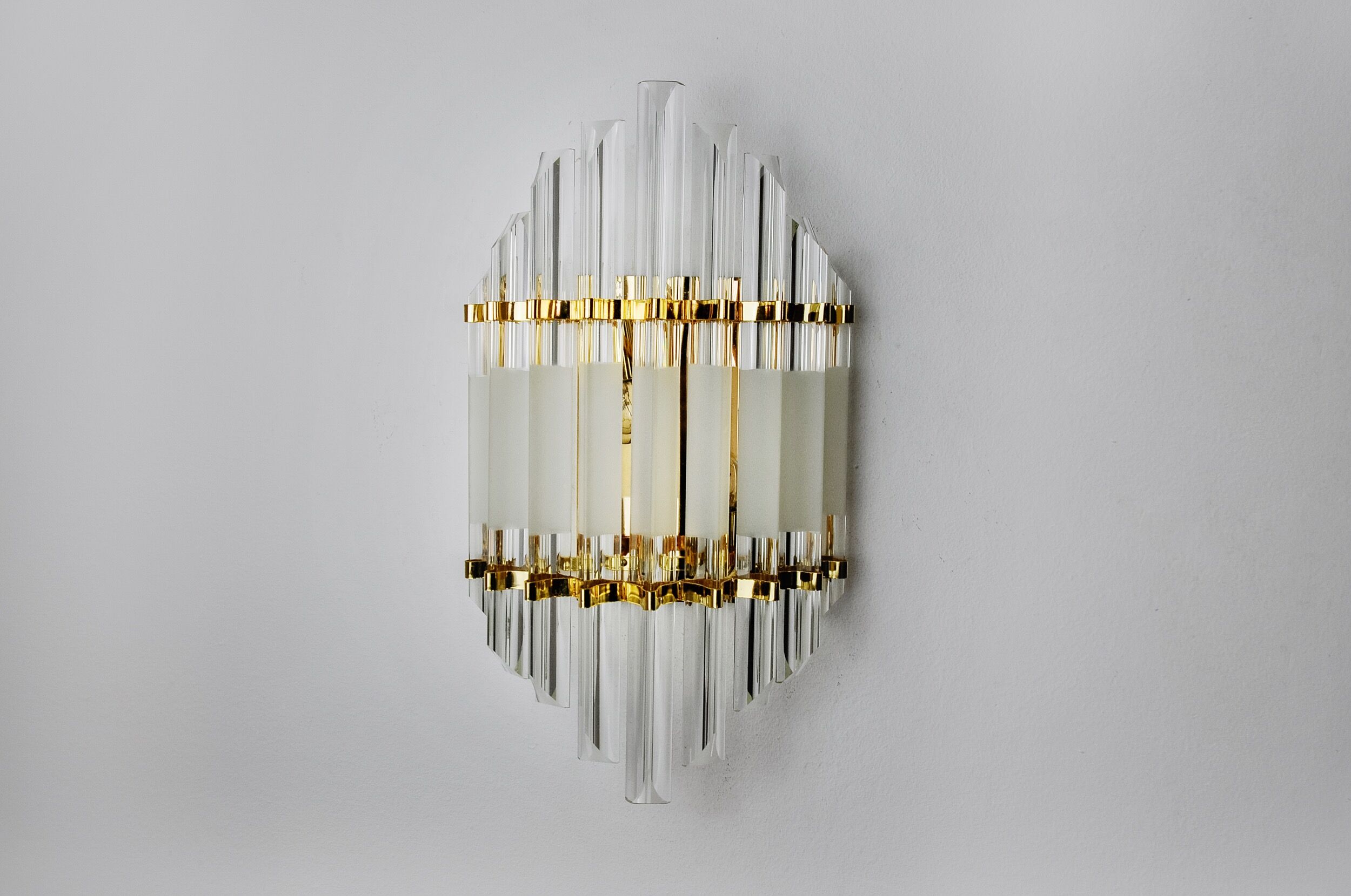 Venini wall lamp, murano triedri glass, italy, 1970