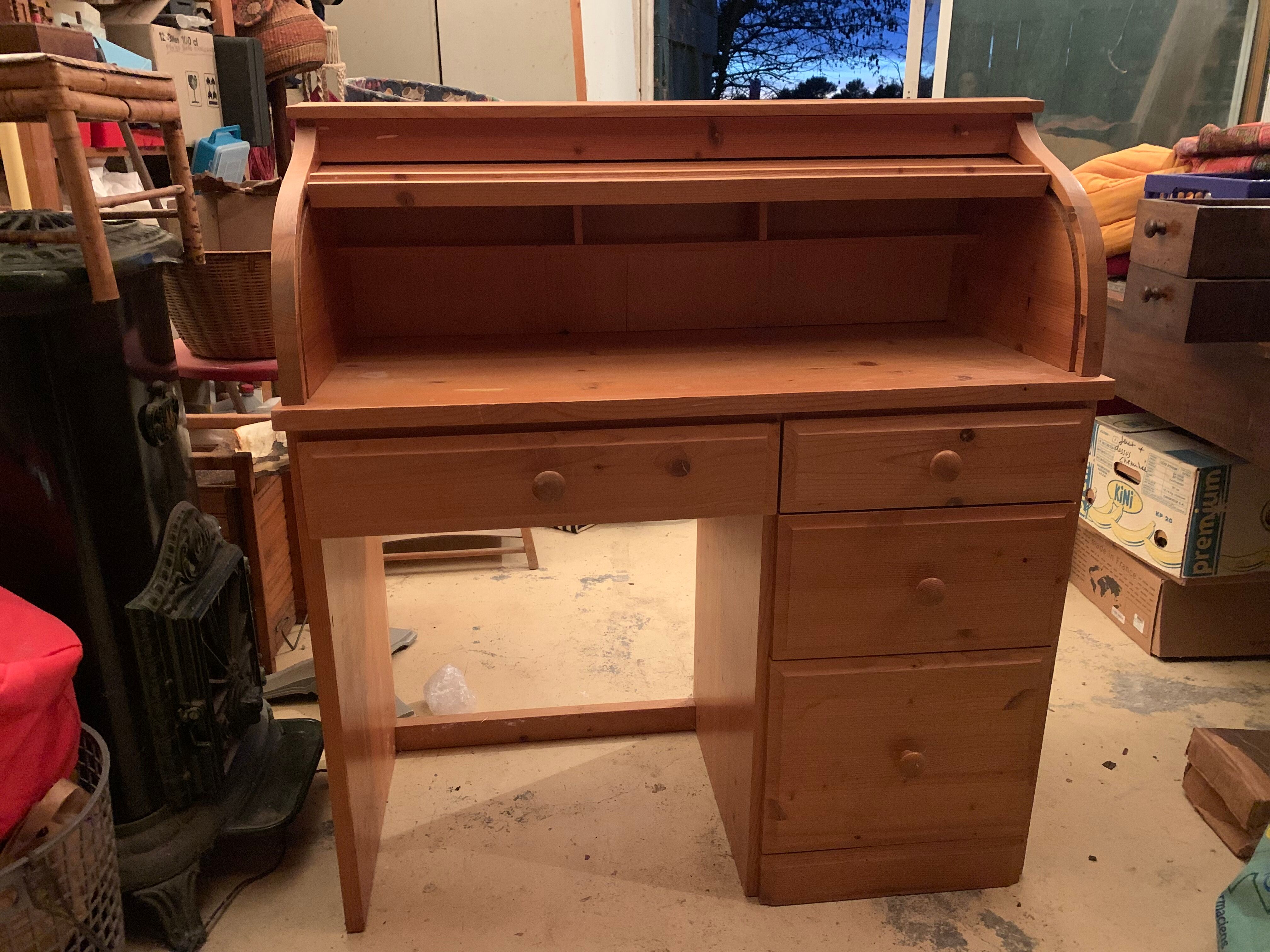 Pine desk with sliding wooden curtain