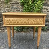 Vintage oak and rattan bed + 2 matching bedside tables – 1950s/60s – invoice