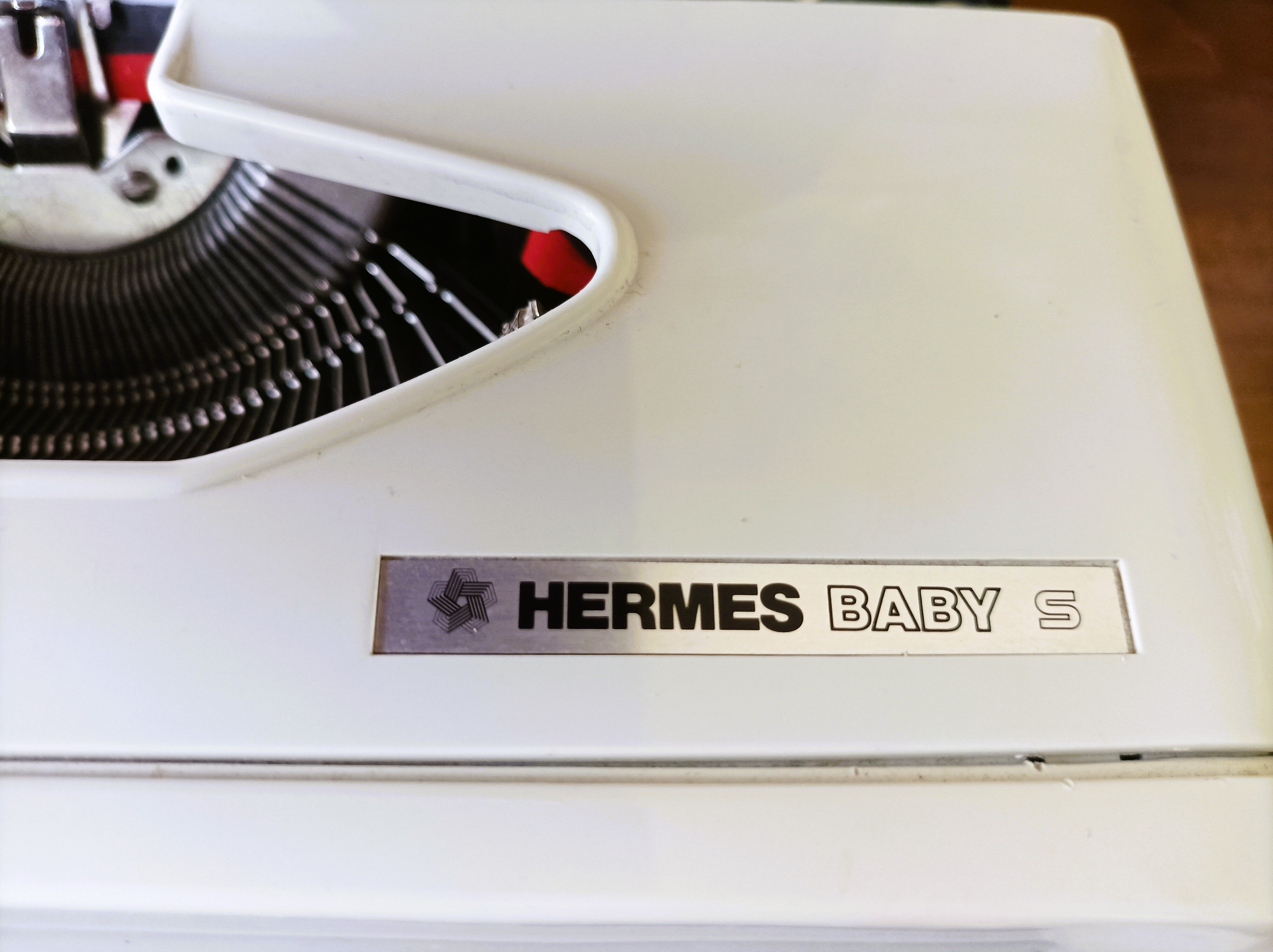 Typewriter hermes baby S