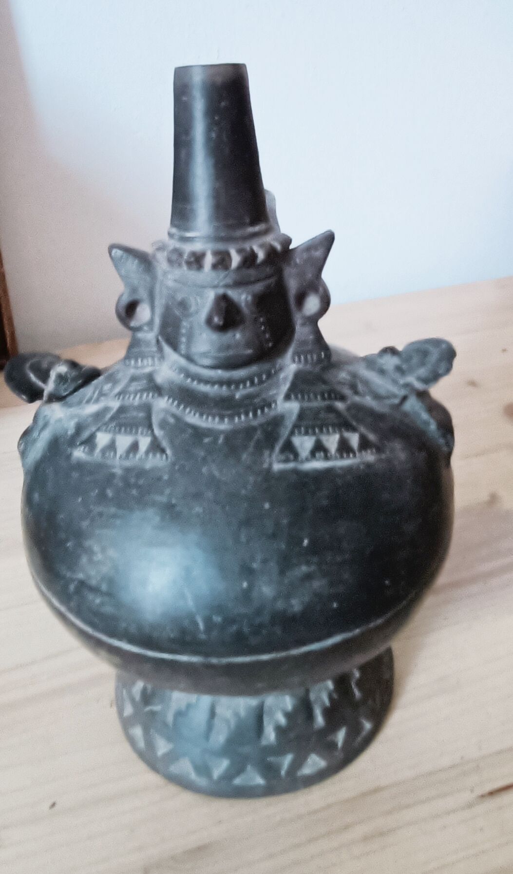 Funerary vase Lambeyeque Chimu Peru Pre-Columbian 10 11th century