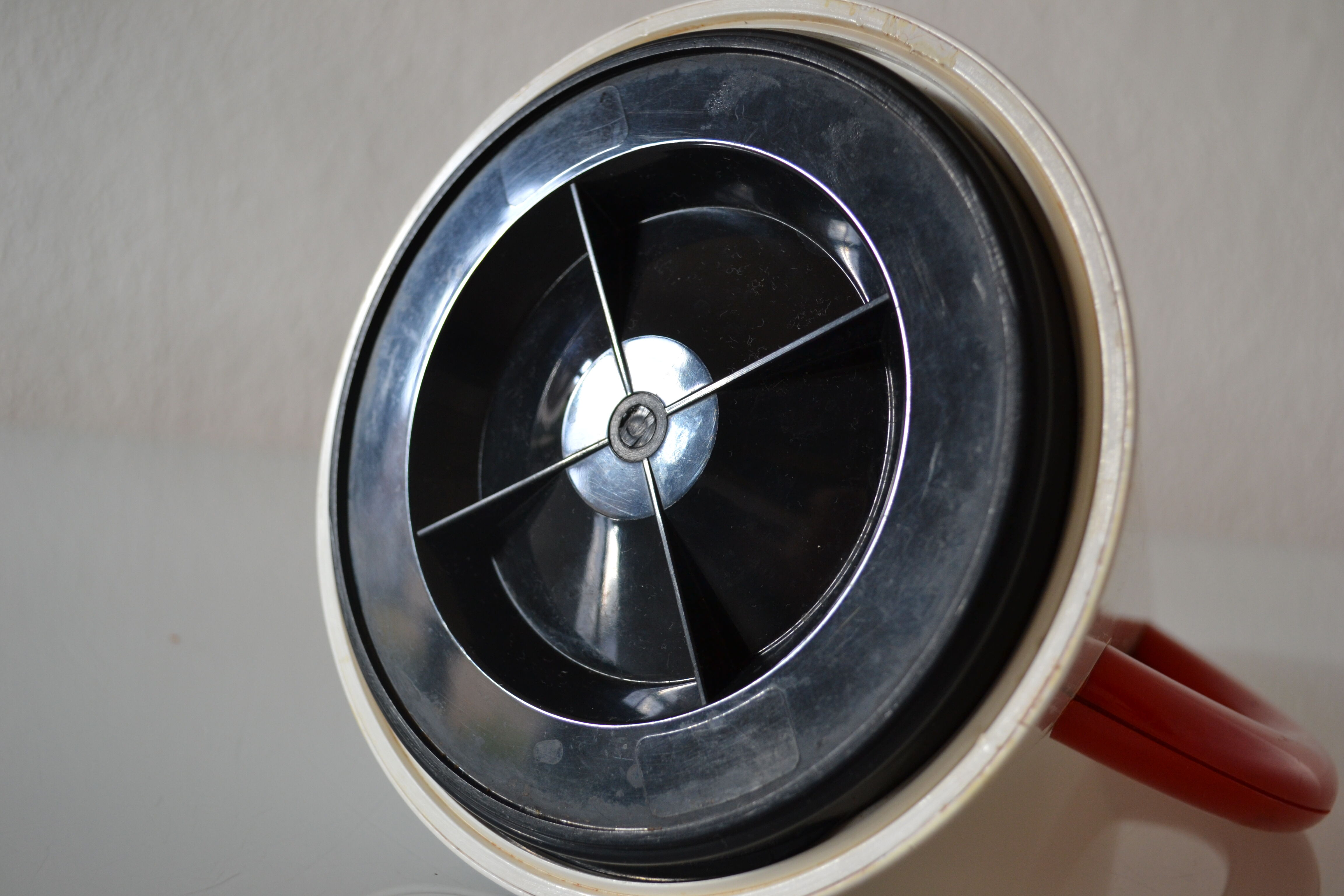 Postmodernist thermos 80's