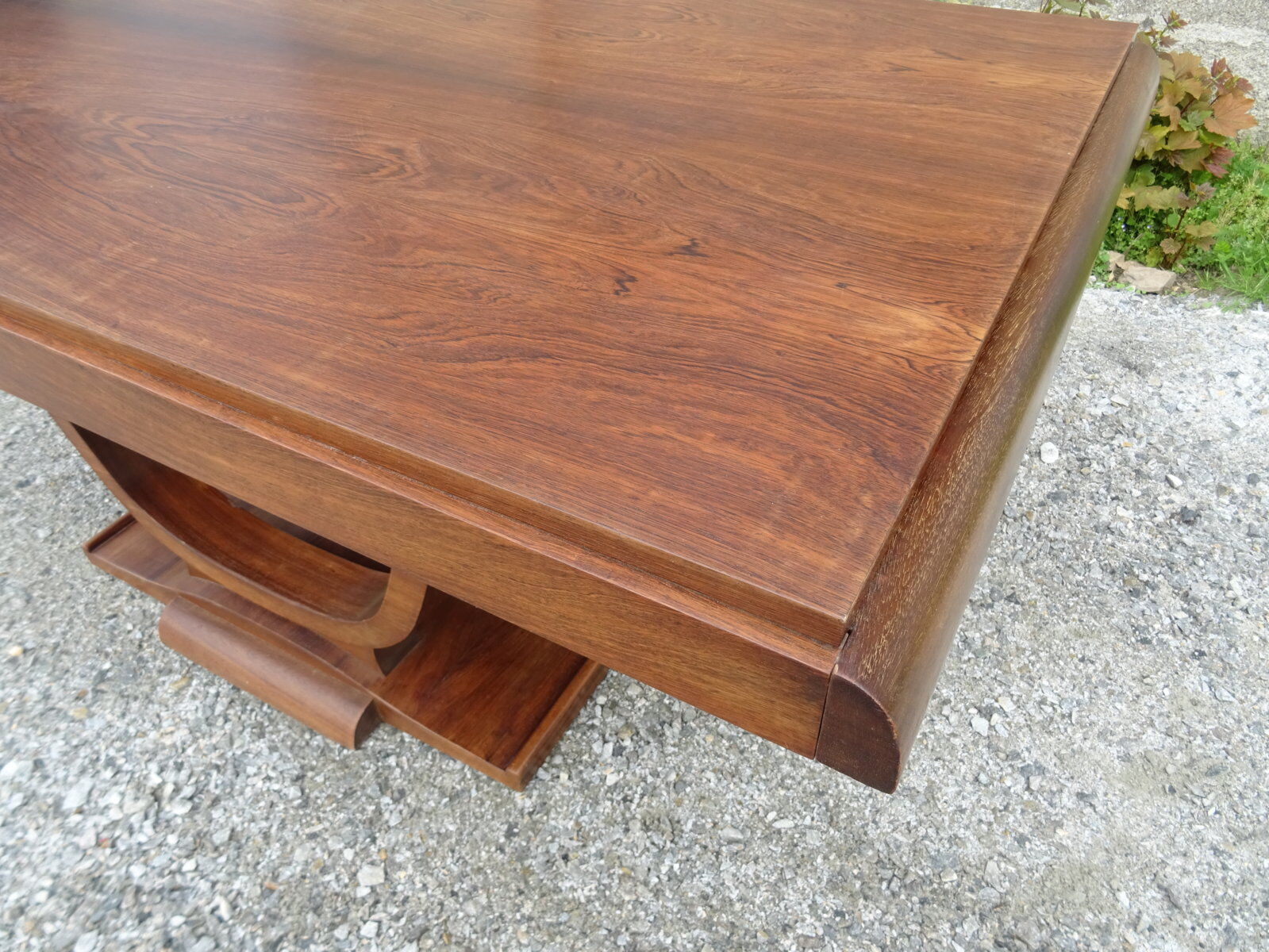 Art deco table with rosewood extensions