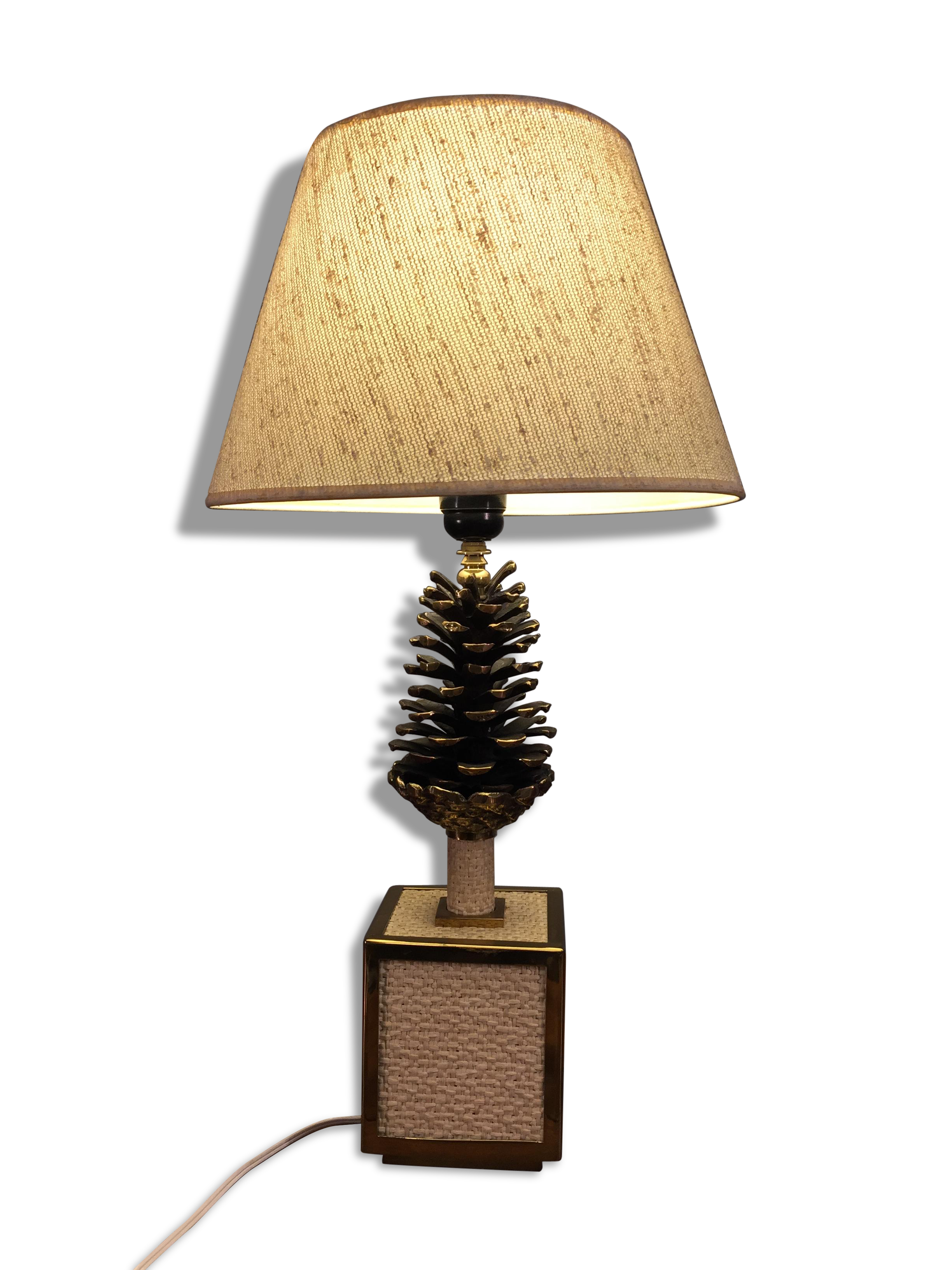 Lamp circa 1970 pinecone