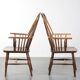 ensemble de deux chaises stickback Windsor anglaises antiques du 19e siècle