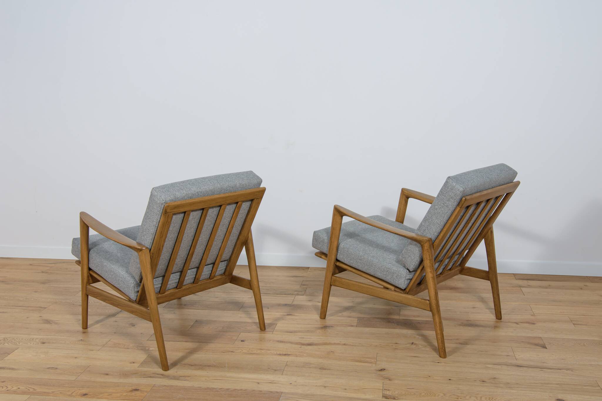 Model 300-139 Armchairs from Swarzędz Factory, 1960s, Set of 2