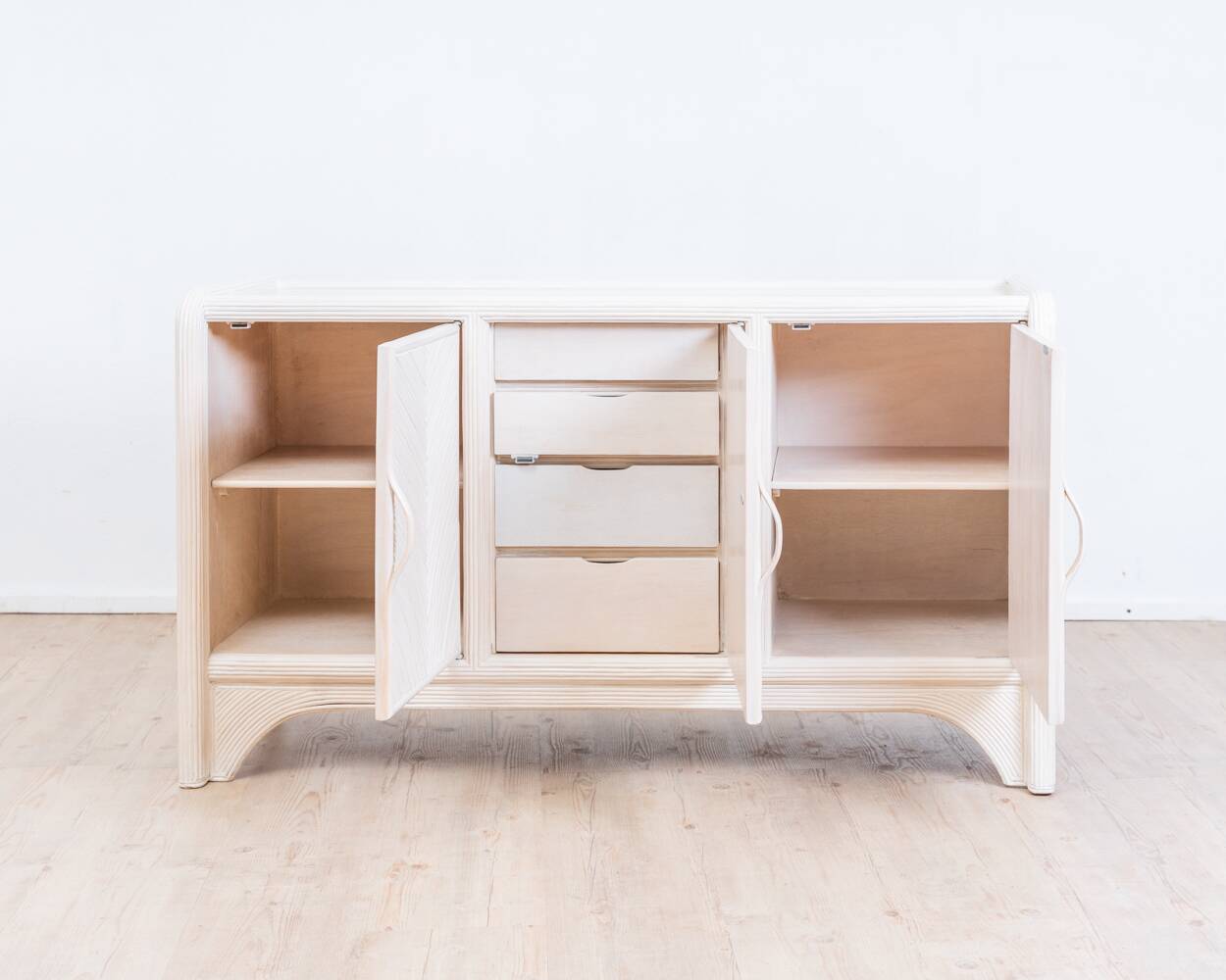 Enfilade Mid-Century Pencil Reed / en rotin, costal design des années 80.