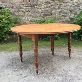 Old oval table Louis Philippe with 6 feet
