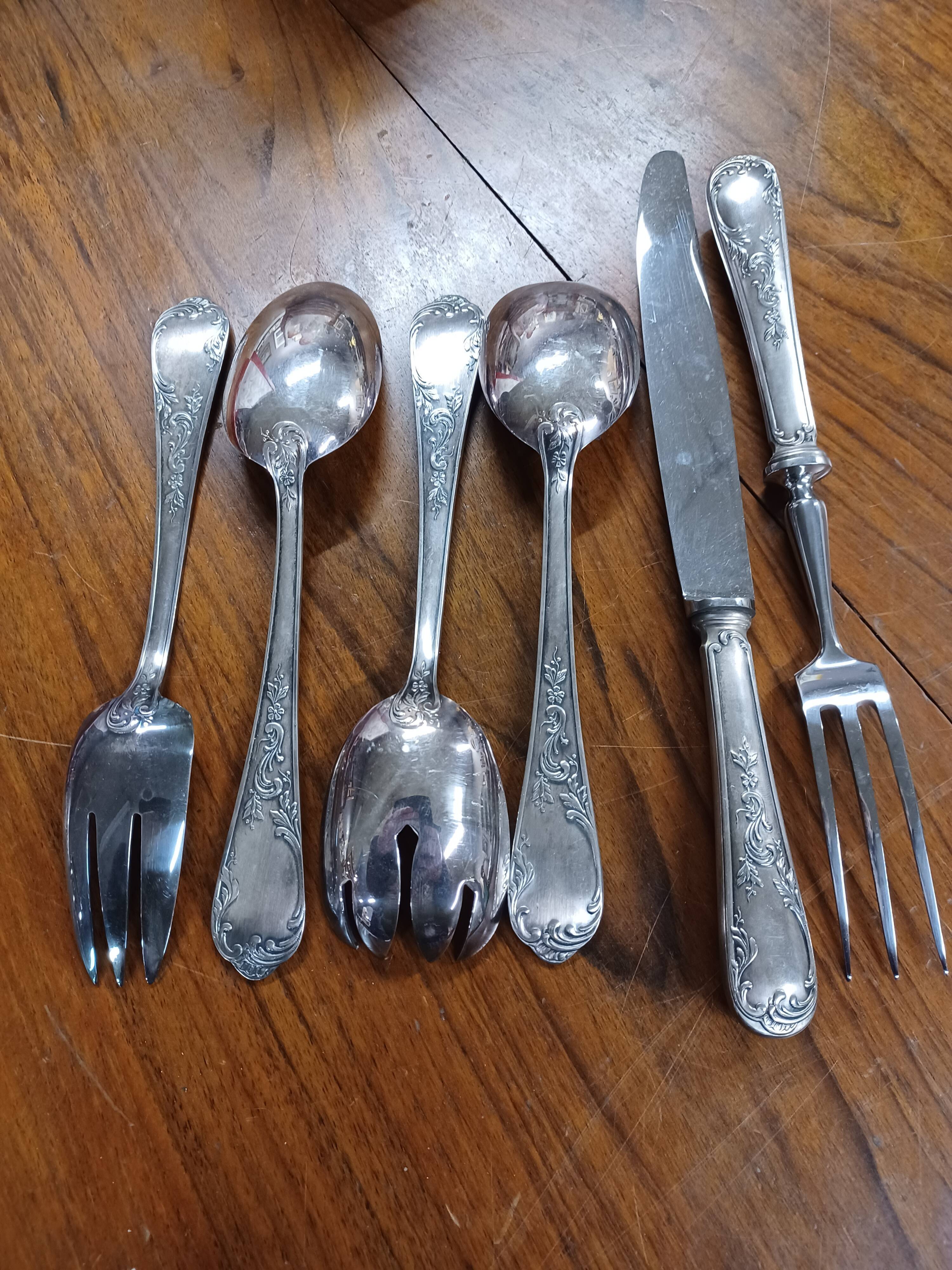 Cutlery box to serve Frionnet François in silver metal