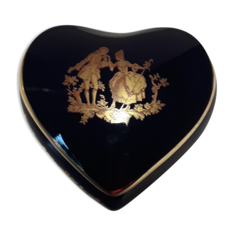 Small heart-shaped box in Limoges porcelain, oven blue and gold.