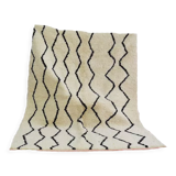 Handmade moroccan berber rug 190 x 158 cm