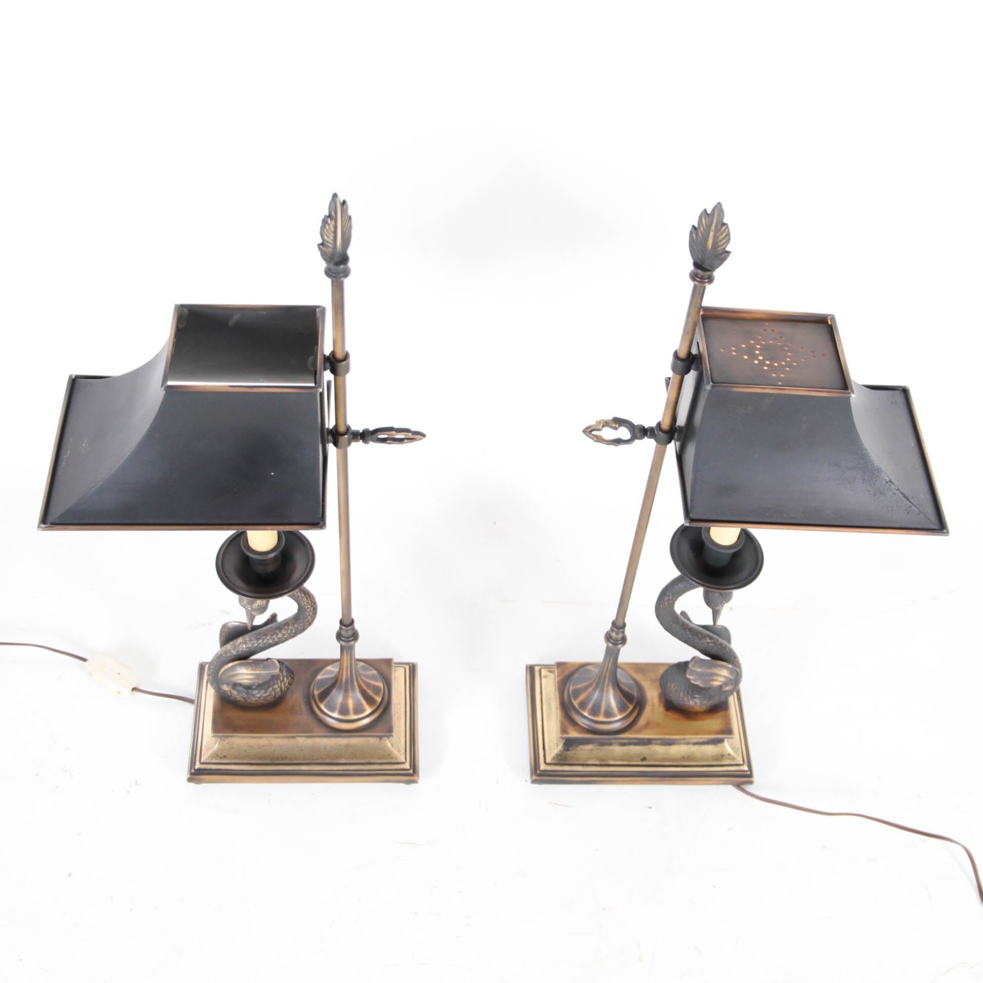 Paire de lampes « cygnes » en laiton