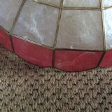 Mother-of-pearl suspension