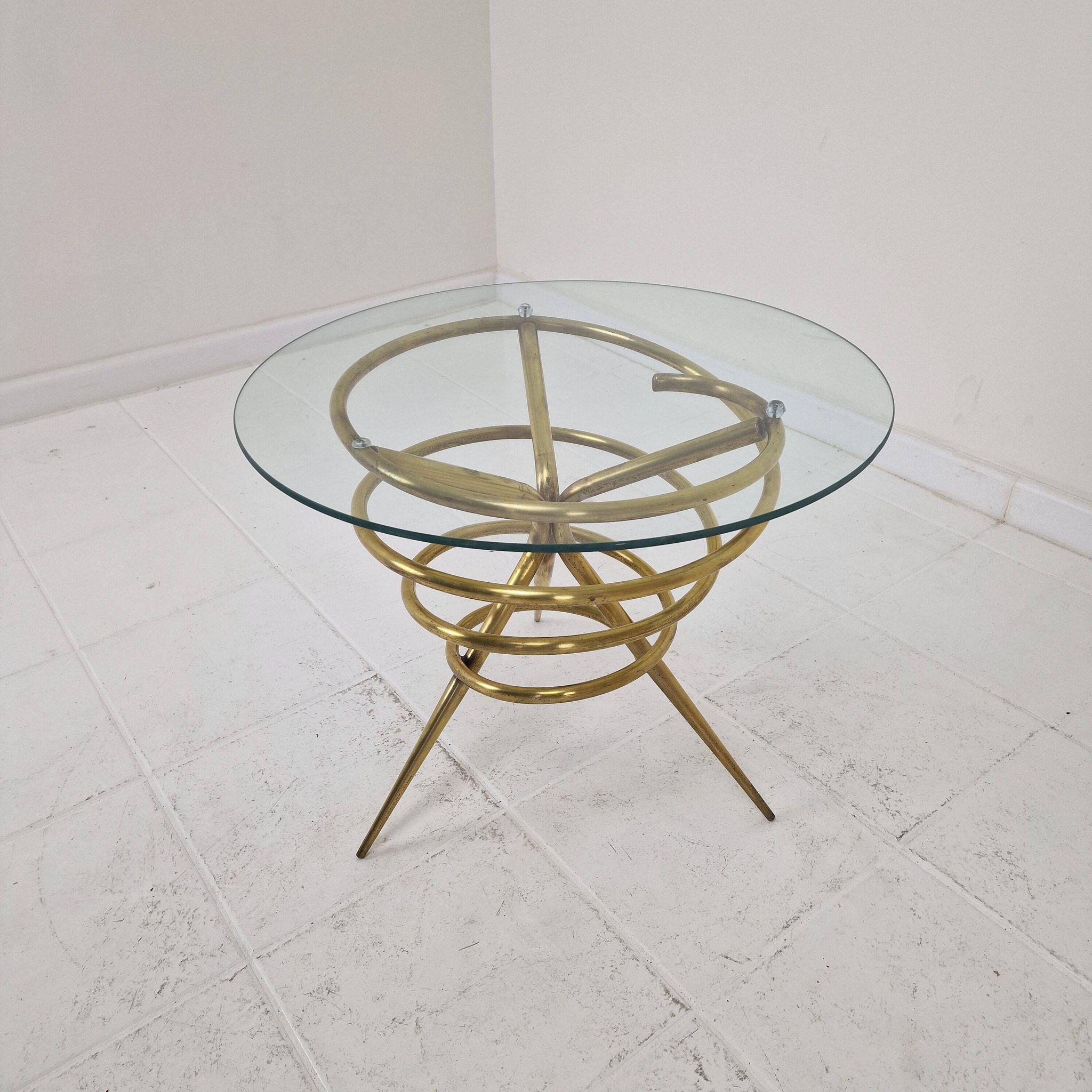 Elegant Italian Mid-Century Side Table with Sculptural Brass Base, 1970's