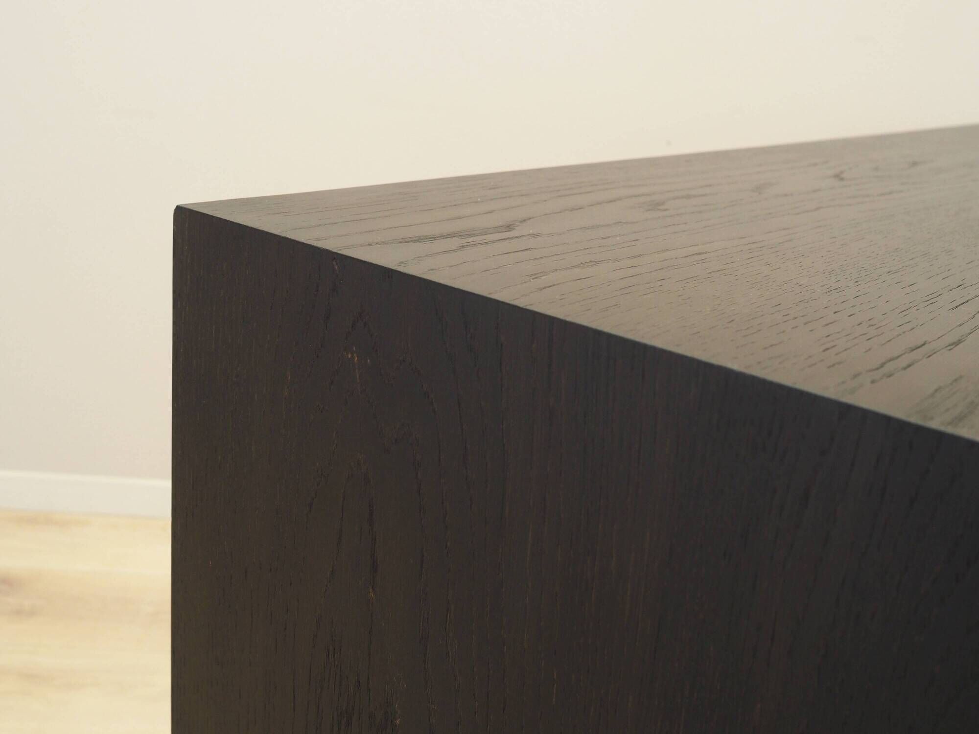 Oak cabinet, Scandinavian design, 1960s, designer: Børge Mogensen, manufact