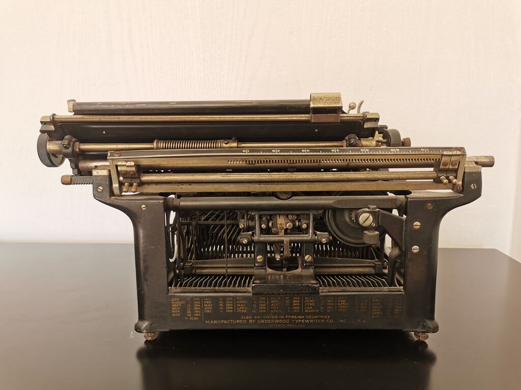 Underwood 1920 typewriter