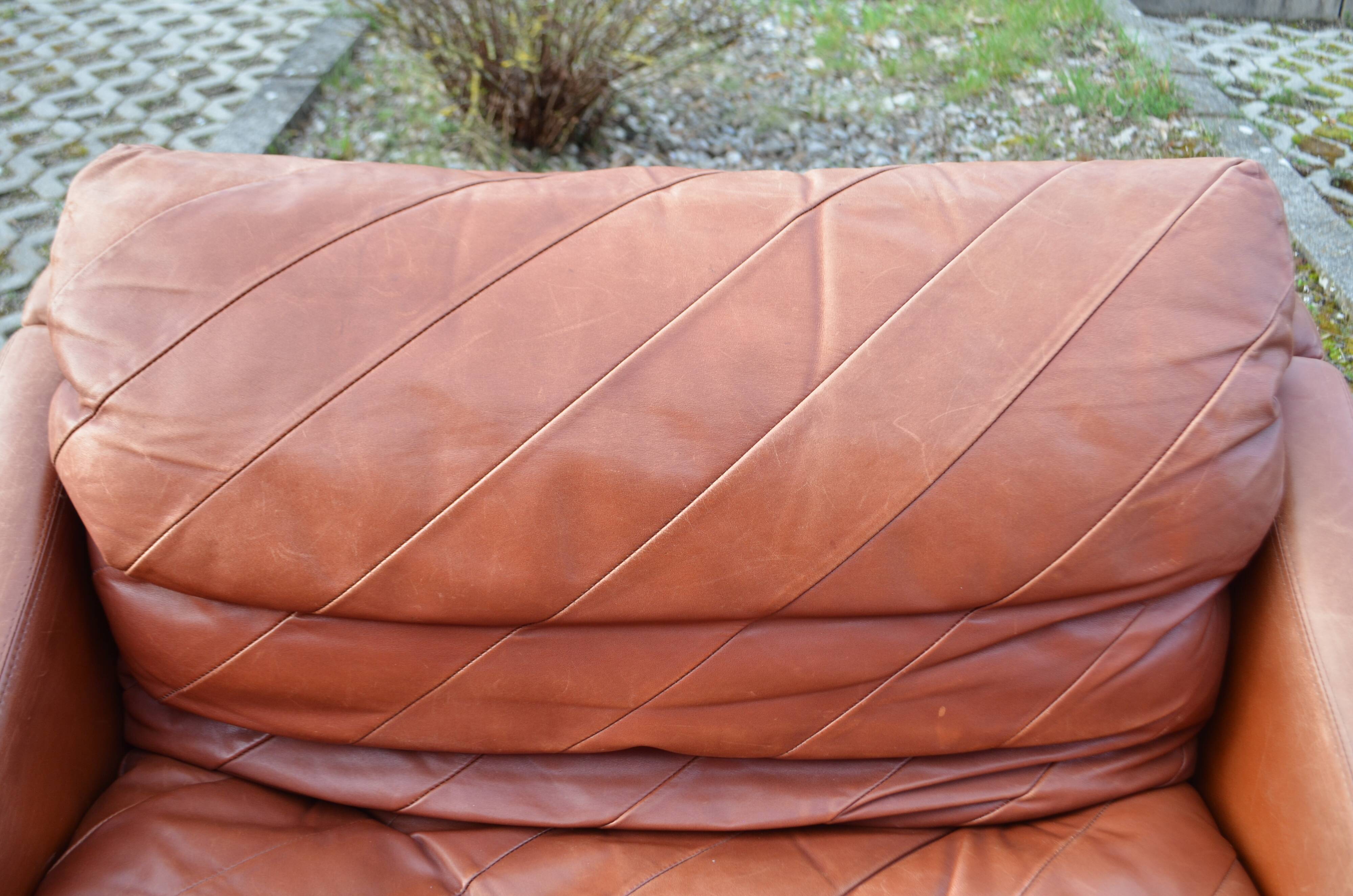 VIntage oxred leather lounge Chair Rolf Benz