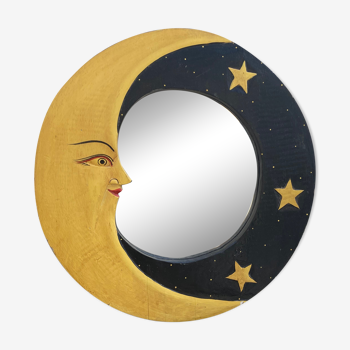 Round moon-shaped mirror