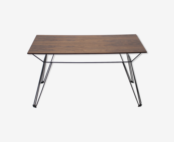 Table d’appoint en placage wallnut des années 1970, Tchécoslovaquie