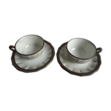 2 salins tea cups