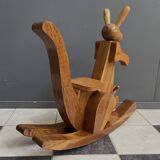 kangourou en bois (cheval à bascule)