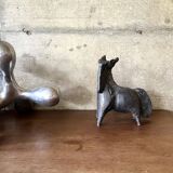 Sculpture en céramique émaillée noire signée Pouchain – Circa 1960